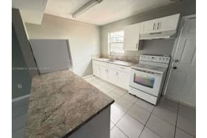 1520 NE 151st St APT 104, North Miami Beach, FL 33162, - MLS#A11959515