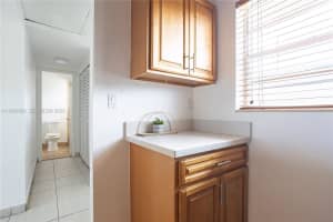 5021 W Oakland Park Blvd 204 Lauderdale Lakes, FL 33313 - MLS#A11959585