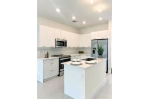 8001 Nw 41st St F-206 Doral, FL 33166 - MLS#A11959594