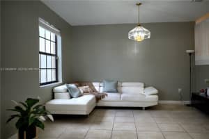 8915 W 35th Ave Hialeah, FL 33018 - MLS#A11959600