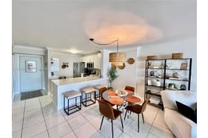 4800 Bayview Dr 505 Fort Lauderdale, FL 33308 - MLS#A11959605