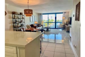 4800 Bayview Dr 505 Fort Lauderdale, FL 33308 - MLS#A11959605