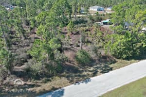 1053 Fayette Ave Lehigh Acres, FL 33974 - MLS#A11959624