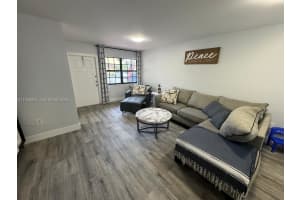 1074 Ne 210th Terr Miami, FL 33179 - MLS#A11959821