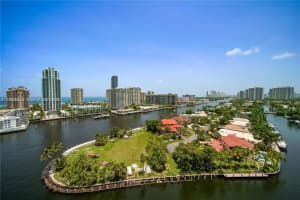 137 Golden Isles Dr 1404 Hallandale Beach, FL 33009 - MLS#A11959835