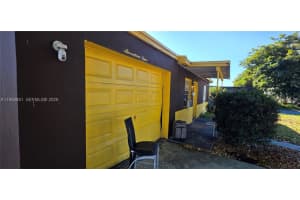 1760 Nw 24th Ter Fort Lauderdale, FL 33311 - MLS#A11959851