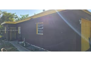 1760 Nw 24th Ter Fort Lauderdale, FL 33311 - MLS#A11959851