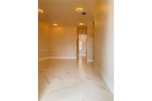 7050 Nw 177th St 203-11 Hialeah, FL 33015 - MLS#A11959859