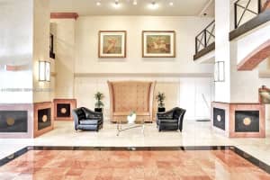 555 15th St , Miami, FL 33132 - MLS#A11959905