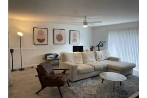 637 Sw 3rd Ave 2 Fort Lauderdale, FL 33315 - MLS#A11959921