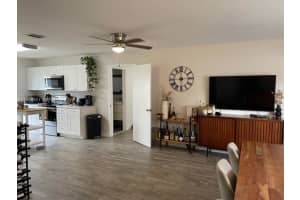 637 Sw 3rd Ave 2 Fort Lauderdale, FL 33315 - MLS#A11959921