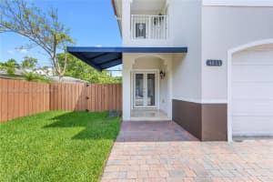 4025 Sw 10th St Miami, FL 33134 - MLS#A11959925