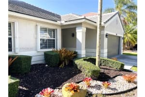 1107 Fairfield Meadows Dr Weston, FL 33327 - MLS#A11960005