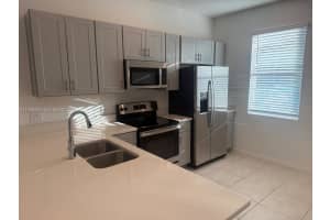 2025 Viewfinder 2025 Kissimmee, FL 34758 - MLS#A11960089
