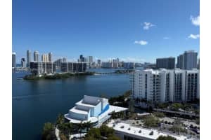 3330 Ne 190th St 1815, Aventura