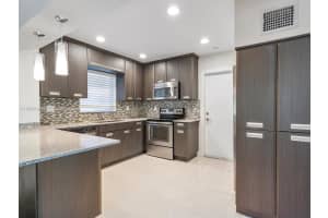 5517 Sardinia St Coral Gables, FL 33146 - MLS#A11960121