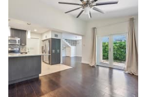 5517 Sardinia St Coral Gables, FL 33146 - MLS#A11960121