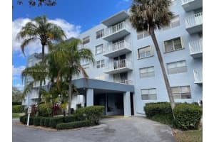 470 Executive Center Dr 1c West Palm Beach, FL 33401 - MLS#A11960137