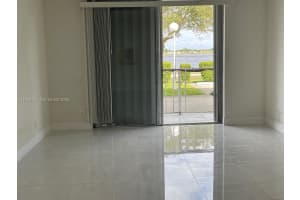 470 Executive Center Dr 1c West Palm Beach, FL 33401 - MLS#A11960137