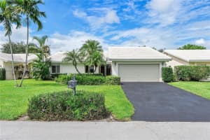 5667 N Cameo Dr N Boca Raton, FL 33433 - MLS#A11960165