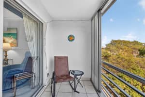 2900 Nw 47th Ter 405b Lauderdale Lakes, FL 33313 - MLS#A11960179