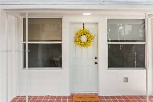 2508 10th St , Miami, FL 33135 - MLS#A11960186