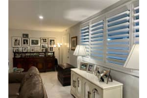 11960 Ne 19th Dr 15, North Miami