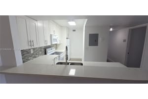 8540 Sw 212th St 207, Cutler Bay