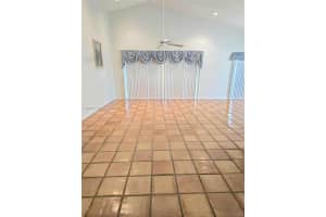 621 Nw 205th Ave Pembroke Pines, FL 33029 - MLS#A11960295