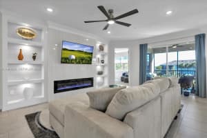 5704 Melbourne Ct. 6722 Naples, FL 34142 - MLS#A11960303