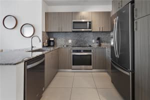 5350 Nw 84th Ave 2007 Doral, FL 33166 - MLS#A11960339