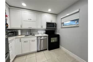 4255 N University Dr APT 304, Sunrise, FL 33351, Sold 06/18/26