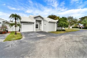 11321 Sw 62nd Ln Miami, FL 33173 - MLS#A11960395