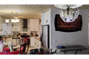 110 E Riverbend Dr Sunrise, FL 33326 - MLS#A11960410