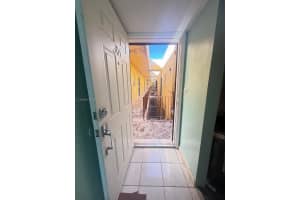 1555 W 44th Pl 305 Hialeah, FL 33012 - MLS#A11960456