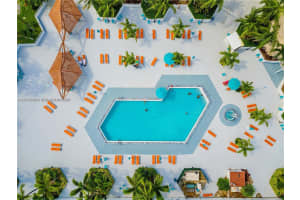 100 Bayview Dr 401 Sunny Isles Beach, FL 33160 - MLS#A11960465