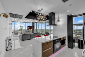 1100 Biscayne Blvd 4907 Miami, FL 33132 - MLS#A11960498