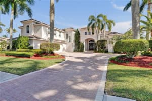 2539 Royal Palm Way Weston, FL 33327 - MLS#A11960533