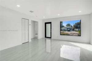 528 Nw 3rd Ct Hallandale Beach, FL 33009 - MLS#A11960572