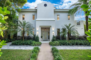 722 Navarre Ave Coral Gables, FL 33134 - MLS#A11960596