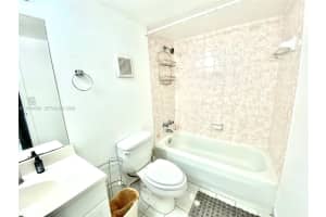 16950 Dixie A536 North Miami Beach, FL 33160 - MLS#A11960608