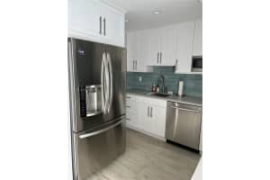 5555 Ludlam Rd 501 South Miami, FL 33155 - MLS#A11960610