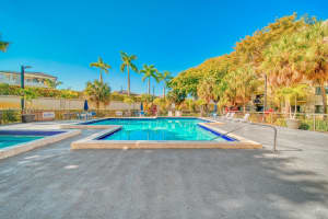 8290 Lake Dr 236 Doral, FL 33166 - MLS#A11960615