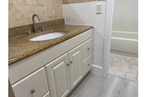 1075 W 68th St 304 Hialeah, FL 33014 - MLS#A11960624