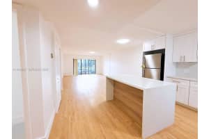 440 S Lake View Dr 102 Fort Lauderdale, FL 33326 - MLS#A11960635