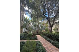 678 Fern St West Palm Beach, FL 33401 - MLS#A11960650