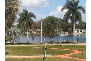 725 Sw 11th Ave 17f Hallandale Beach, FL 33009 - MLS#A11960654