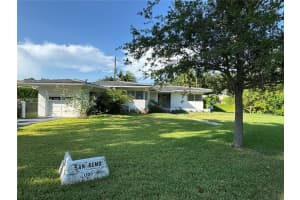 1309 San Remo Ave Coral Gables, FL 33146 - MLS#A11960675