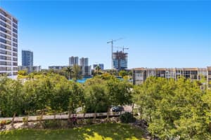 600 Three Islands Blvd 411 Hallandale Beach, FL 33009 - MLS#A11960694