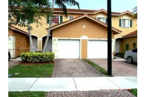 560 Saint Tropez Ln, Margate